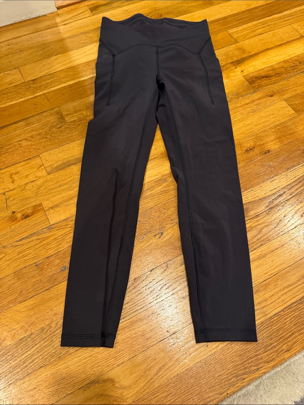 Lululemon High-Rise Black Leggings - Sleek Activewear